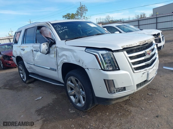 2018 Cadillac Escalade Luxury with VIN 1GYS3BKJ7JR140183, listed as a IAAI auction lot 40769705 with 106,774 mi miles. Bid and sale history available at carsss.com. Image 1.