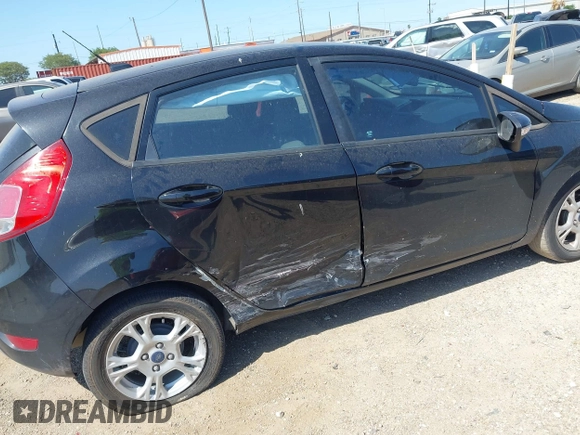 2015 Ford Fiesta SE with VIN 3FADP4EJXFM190262, listed as a IAAI auction lot 41997760 with 81,522 mi miles. Bid and sale history available at carsss.com. Image 6.