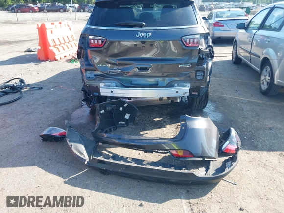2023 Jeep Compass Latitude Lux with VIN 3C4NJDFN4PT521605, listed as a IAAI auction lot 42589618 with 11,579 mi miles and . Bid and sale history available at DreamBid. Image 6.