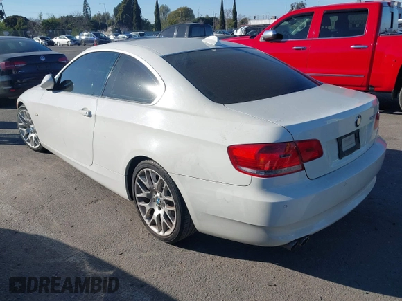 2008 BMW 3 Series 328i with VIN WBAWV13518P120883, listed as a IAAI auction lot 41666097 with 136,797 mi miles and . Bid and sale history available at DreamBid. Image 3.