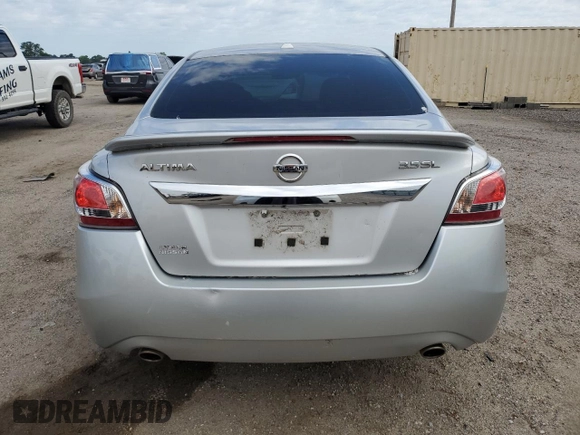 2015 Nissan Altima SL z VIN 1N4BL3APXFC143788, wystawiony jako Copart lot #55944555 z przebiegiem 220 351 mil mil oraz Szkoda całkowita • Salvage title. Historia ofert i sprzedaży dostępna na DreamBid. Obrazek 6.