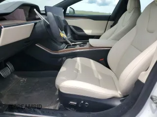 2022 Tesla Model S z VIN 5YJSA1E57NF487187, wystawiony jako Copart lot #58295845 z przebiegiem 50 879 mil mil oraz Szkody całkowita. Historia ofert i sprzedaży dostępna na DreamBid. Obrazek 7.