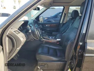 2010 Land Rover Range Rover Sport HSE z VIN SALSF2D47AA256205, wystawiony jako Copart lot #51454665 z przebiegiem 146 464 mil mil oraz Czysty tytuł • Clean title. Historia ofert i sprzedaży dostępna na DreamBid. Obrazek 7.