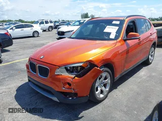 2013 BMW X1 28i z VIN WBAVM1C51DVW41056, wystawiony jako IAAI lot #40070143 z przebiegiem 152 657 mil mil oraz . Historia ofert i sprzedaży dostępna na DreamBid. Obrazek 13.