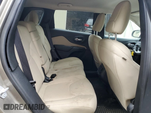 2016 Jeep Cherokee Latitude z VIN 1C4PJMCS1GW255747, wystawiony jako Copart lot #61195425 z przebiegiem 63 484 mil mil oraz Szkoda całkowita • Salvage title. Historia ofert i sprzedaży dostępna na DreamBid. Obrazek 11.