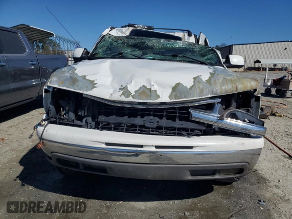 2005 Chevrolet Suburban LT with VIN 1GNEC16Z25J188893, listed as a Copart auction lot 76915044 with 340,273 mi miles and Non Repairable. Bid and sale history available at carsss.com. Image 5.