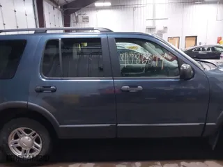 2003 Ford Explorer XLT with VIN 1FMZU73K53UB59333, listed as a IAAI auction lot 41786899 with 205,392 mi miles. Bid and sale history available at carsss.com. Image 13.