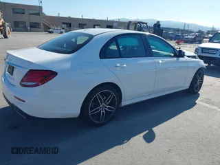 2019 Mercedes-Benz E 300 with VIN WDDZF4JB1KA686212, listed as a IAAI auction lot 41891840 with 30,088 mi miles and . Bid and sale history available at DreamBid. Image 4.
