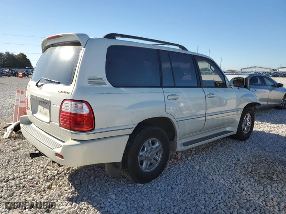2000 Lexus LX 470 with VIN JT6HT00W7Y0114787, listed as a Copart auction lot 84433924 with 0 mi miles and Salvage Title. Bid and sale history available at carsss.com. Image 3.