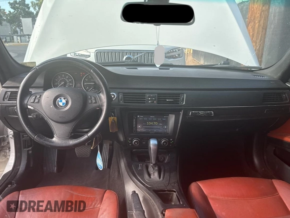 2008 BMW 3 Series 328i with VIN WBAVC53578F008393, listed as a Copart auction lot 64016765 with 159,732 mi miles and Salvage title. Bid and sale history available at DreamBid. Image 9.