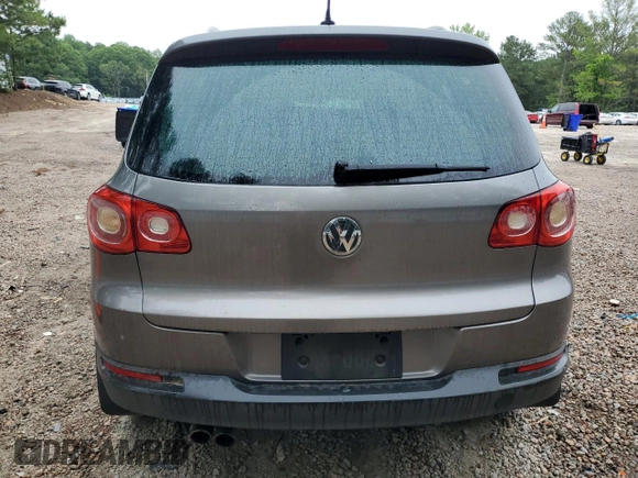 2011 Volkswagen Tiguan SEL with VIN WVGBV7AX1BW552486, listed as a Copart auction lot 58089605 with Not provided miles and Salvage title. Bid and sale history available at DreamBid. Image 6.