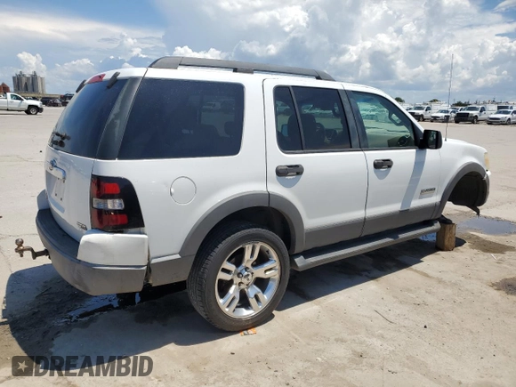 2006 Ford Explorer XLT with VIN 1FMEU63E16UB53195, listed as a Copart auction lot 62358065 with 211,283 mi miles and Salvage title. Bid and sale history available at DreamBid. Image 3.