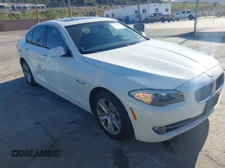 2011 BMW 5 Series 528i with VIN WBAFR1C58BC746630, listed as a IAAI auction lot 41978568 with 178,012 mi miles and . Bid and sale history available at carsss.com. Image 1.