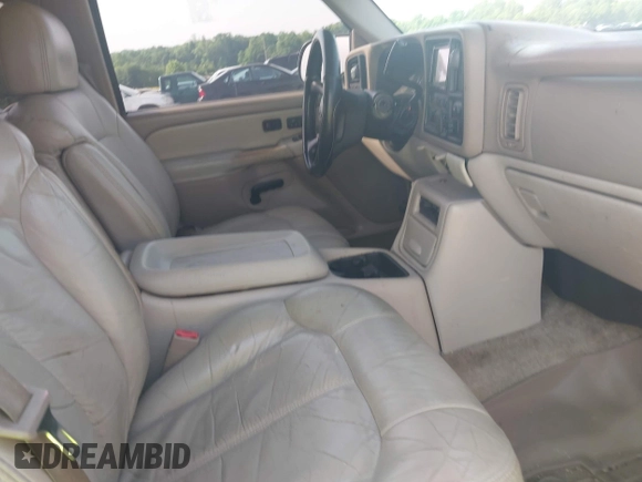 2002 Chevrolet Tahoe LS z VIN 1GNEC13ZX2R273935, wystawiony jako IAAI lot #42246472 z przebiegiem 205 995 mil mil oraz . Historia ofert i sprzedaży dostępna na DreamBid. Obrazek 5.