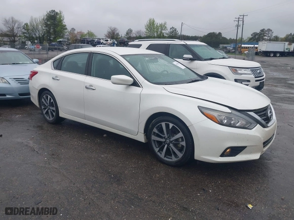 2016 Nissan Altima 3.5 SL with VIN 1N4BL3AP4GC163410, listed as a IAAI auction lot 41945963 with 111,715 mi miles. Bid and sale history available at carsss.com. Image 12.