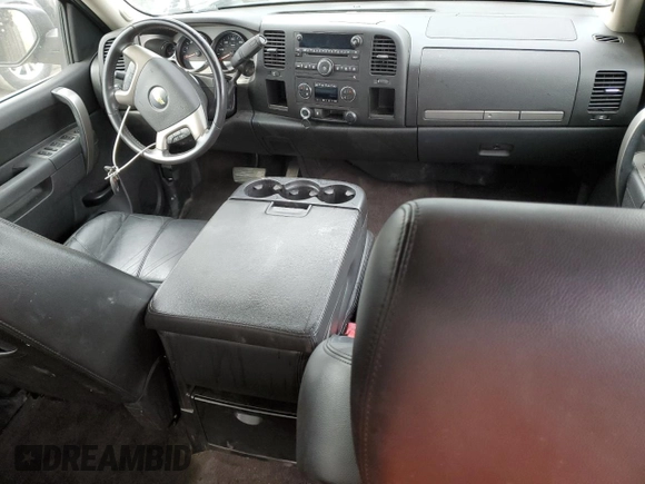 2011 Chevrolet Silverado 1500 LT with VIN 3GCPCSE03BG327145, listed as a Copart auction lot 44756035 with 226,378 mi miles and Salvage Title. Bid and sale history available at DreamBid. Image 8.