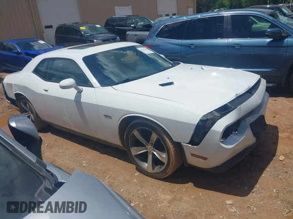 2014 Dodge Challenger R/T Plus z VIN 2C3CDYBT9EH293136, wystawiony jako IAAI lot #42264180 z przebiegiem 71 696 mil mil oraz . Historia ofert i sprzedaży dostępna na DreamBid. Obrazek 1.