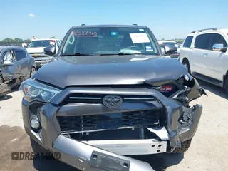 2020 Toyota 4Runner SR5 with VIN JTEZU5JR4L5226079, listed as a IAAI auction lot 42087965 with 48,219 mi miles and . Bid and sale history available at DreamBid. Image 12.