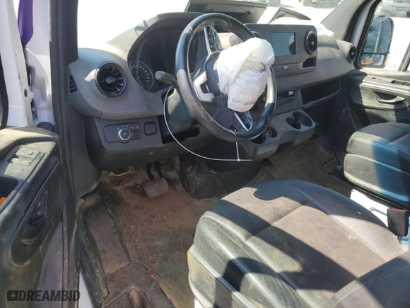 2022 Mercedes-Benz Sprinter Cargo Van with VIN W1Y4ECHY8NT107782, listed as a Copart auction lot 45262934 with 25,029 mi miles and Salvage Title. Bid and sale history available at carsss.com. Image 8.