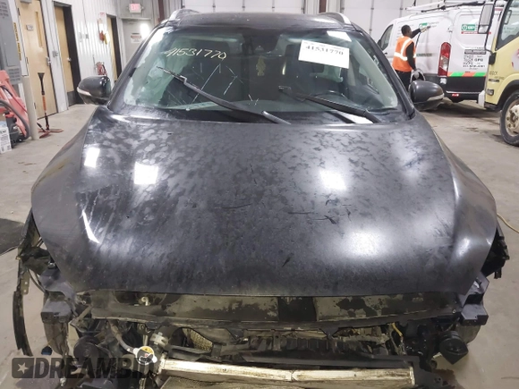 2019 Kia Sorento SX V6 with VIN 5XYPKDA55KG511727, listed as a IAAI auction lot 41531770 with 99,237 mi miles. Bid and sale history available at carsss.com. Image 13.