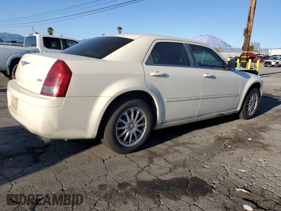 2007 Chrysler 300 with VIN 2C3KA43R77H732806, listed as a Copart auction lot 47111825 with 104,639 mi miles and Salvage Title. Bid and sale history available at DreamBid. Image 3.