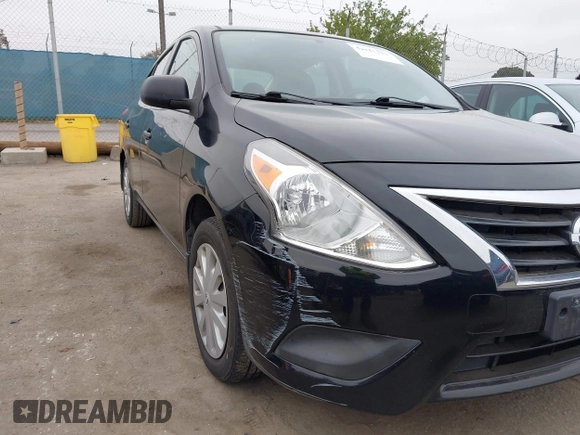 2015 Nissan Versa SV with VIN 3N1CN7AP2FL845918, listed as a IAAI auction lot 42111311 with 210,789 mi miles. Bid and sale history available at carsss.com. Image 6.