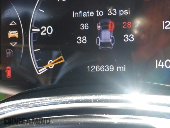 2018 Jeep Grand Cherokee Laredo E z VIN 1C4RJEAG9JC131344, wystawiony jako IAAI lot #42218060 z przebiegiem 126 639 mil mil oraz . Historia ofert i sprzedaży dostępna na DreamBid. Obrazek 16.