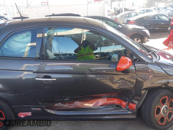 2018 FIAT 500e with VIN 3C3CFFGE7JT377434, listed as a IAAI auction lot 41670411 with 30,593 mi miles. Bid and sale history available at carsss.com. Image 13.