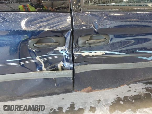 2005 Dodge Caravan SE with VIN 1D4GP24R55B294220, listed as a IAAI auction lot 42381175 with 260,980 mi miles and . Bid and sale history available at DreamBid. Image 6.