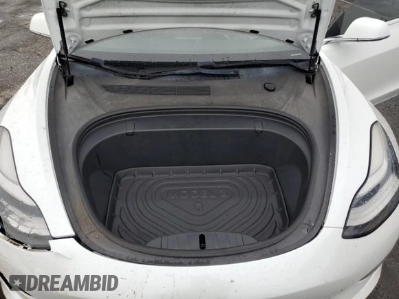 2019 Tesla Model 3 Mid Range z VIN 5YJ3E1EA3KF337854, wystawiony jako Copart lot #48472855 z przebiegiem 113 562 mil mil oraz Szkoda całkowita • Salvage title. Historia ofert i sprzedaży dostępna na DreamBid. Obrazek 13.