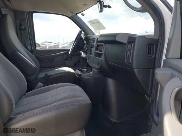 2013 Chevrolet Express Cargo Van with VIN 1GCWGFCA3D1179471, listed as a IAAI auction lot 38977519 with 113,094 mi miles. Bid and sale history available at carsss.com. Image 5.
