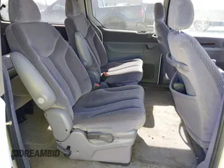 1997 Chrysler Town & Country LXi with VIN 1C4GP54L4VB200600, listed as a IAAI auction lot 41688074 with 1 mi miles. Bid and sale history available at carsss.com. Image 8.