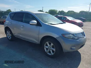 2010 Nissan Murano SL z VIN JN8AZ1MU1AW018412, wystawiony jako IAAI lot #42596341 z przebiegiem 128 288 mil mil oraz . Historia ofert i sprzedaży dostępna na DreamBid. Obrazek 1.