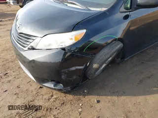 2011 Toyota Sienna LE AAS with VIN 5TDKK3DC4BS141226, listed as a IAAI auction lot 41786997 with 206,100 mi miles. Bid and sale history available at carsss.com. Image 6.
