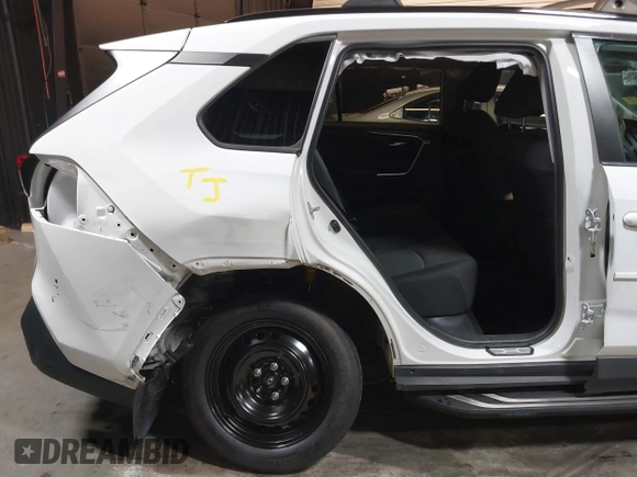 2021 Toyota RAV4 XLE with VIN 2T3P1RFV3MC166504, listed as a IAAI auction lot 42600429 with 63,193 mi miles and . Bid and sale history available at DreamBid. Image 18.
