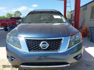 2014 Nissan Pathfinder SV with VIN 5N1AR2MN7EC639697, listed as a IAAI auction lot 42039055 with 122,625 mi miles. Bid and sale history available at carsss.com. Image 6.