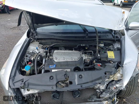 2011 Honda Accord EX-L с VIN 1HGCP3F83BA014108, выставлен на аукционе IAAI как лот 42527925 с пробегом 90 049 миль миль и . История ставок и продаж доступна на DreamBid. Изображение 10.