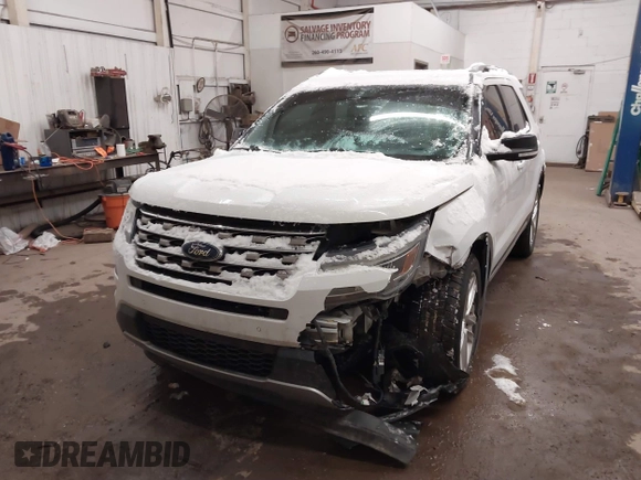 2017 Ford Explorer XLT with VIN 1FM5K7D8XHGC60896, listed as a IAAI auction lot 41409272 with 111,545 mi miles and . Bid and sale history available at carsss.com. Image 17.