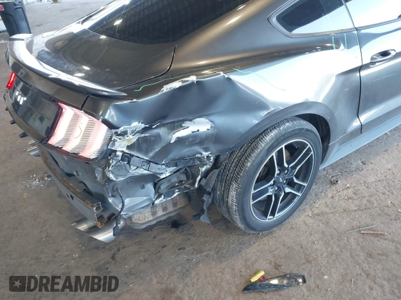 2019 Ford Mustang GT with VIN 1FA6P8CF3K5152306, listed as a IAAI auction lot 41923941 with 58,757 mi miles. Bid and sale history available at carsss.com. Image 6.