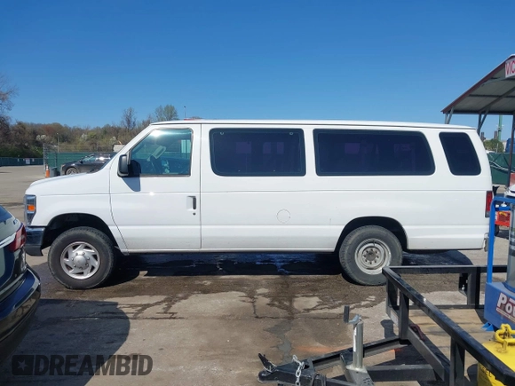 2013 Ford Econoline Passenger XL with VIN 1FBSS3BL5DDA58538, listed as a IAAI auction lot 41918651 with 141,471 mi miles and . Bid and sale history available at DreamBid. Image 14.