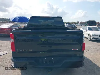 2020 Chevrolet Silverado 1500 RST with VIN 3GCPWDED8LG425742, listed as a IAAI auction lot 40720738 with Not Provided miles and . Bid and sale history available at DreamBid. Image 16.