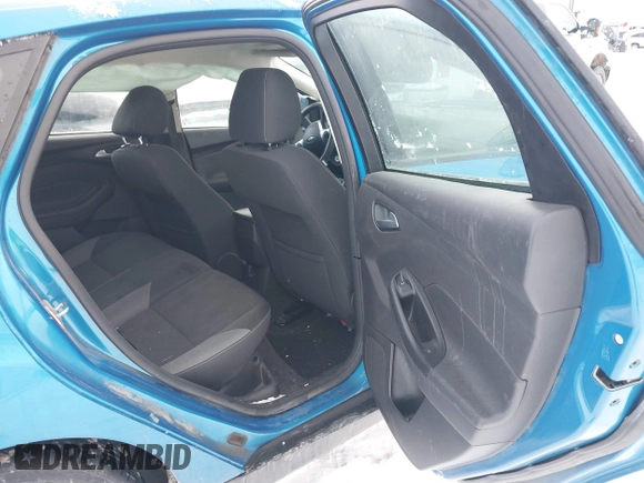 2014 Ford Focus SE with VIN 1FADP3K22EL176833, listed as a IAAI auction lot 41509937 with Not Provided miles. Bid and sale history available at carsss.com. Image 8.