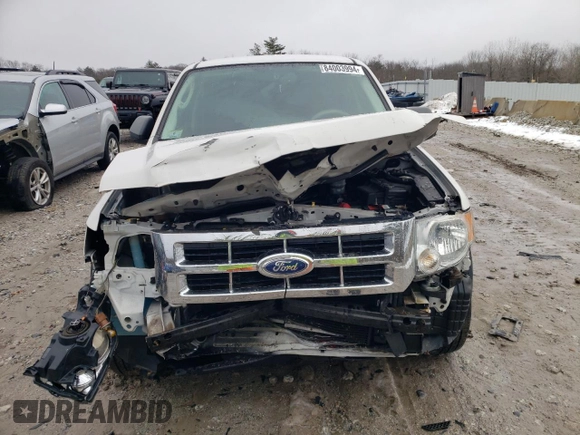 2012 Ford Escape XLS z VIN 1FMCU9C72CKB33801, wystawiony jako Copart lot #84003994 z przebiegiem 49 163 mil mil oraz Czysty tytuł • Clean title. Historia ofert i sprzedaży dostępna na DreamBid. Obrazek 5.