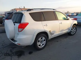 2009 Toyota RAV4 Ltd with VIN JTMBK31V195082609, listed as a IAAI auction lot 41529542 with 227,511 mi miles. Bid and sale history available at carsss.com. Image 4.
