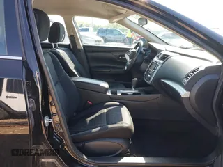 2016 Nissan Altima SR z VIN 1N4AL3AP8GC292164, wystawiony jako IAAI lot #42053545 z przebiegiem 99 743 mil mil oraz . Historia ofert i sprzedaży dostępna na DreamBid. Obrazek 5.