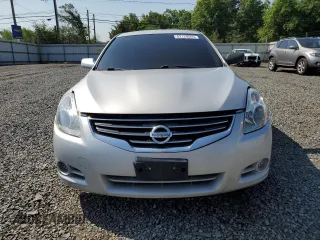 2011 Nissan Altima S with VIN 1N4AL2APXBN425899, listed as a Copart auction lot 62120565 with 183,677 mi miles and Salvage title. Bid and sale history available at DreamBid. Image 5.