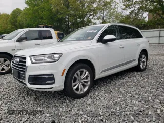 2019 Audi Q7 Premium z VIN WA1AHAF77KD031372, wystawiony jako Copart lot #57201305 z przebiegiem 69 982 mil mil oraz Szkoda całkowita • Salvage title. Historia ofert i sprzedaży dostępna na DreamBid. Obrazek 1.