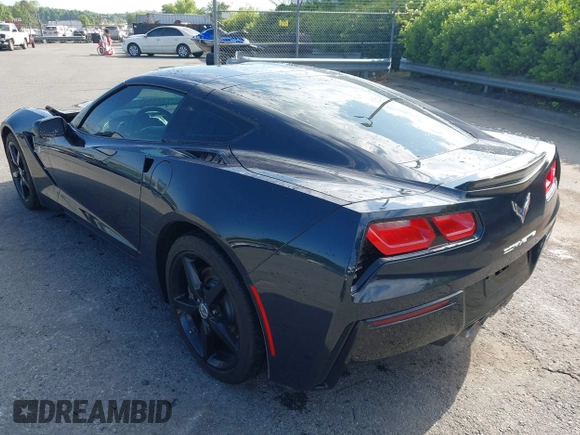 2015 Chevrolet Corvette 1LT z VIN 1G1YB2D74F5103152, wystawiony jako IAAI lot #42206302 z przebiegiem 50 260 mil mil oraz . Historia ofert i sprzedaży dostępna na DreamBid. Obrazek 3.