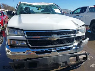 2006 Chevrolet Silverado 1500 LT1 with VIN 1GCEC19Z66Z222292, listed as a IAAI auction lot 41400043 with 160,588 mi miles. Bid and sale history available at carsss.com. Image 12.