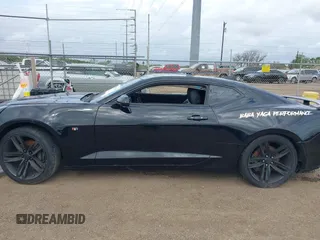 2018 Chevrolet Camaro 2SS with VIN 1G1FH1R70J0186772, listed as a IAAI auction lot 41569033 with Not provided miles and . Bid and sale history available at DreamBid. Image 15.